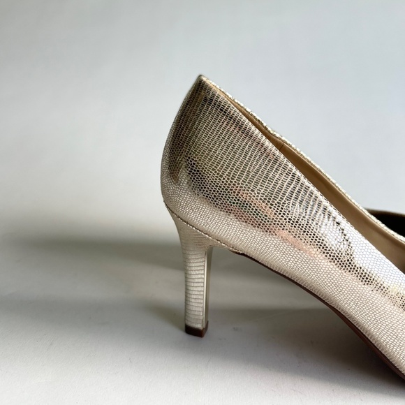 Naturalizer Gold Silver Leather Point Toe Heels size 8.5 - Picture 3 of 15